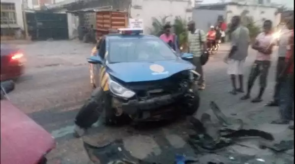 Driver Wounded As Security Car Collides With Another Vehicle In Lagos. Photos